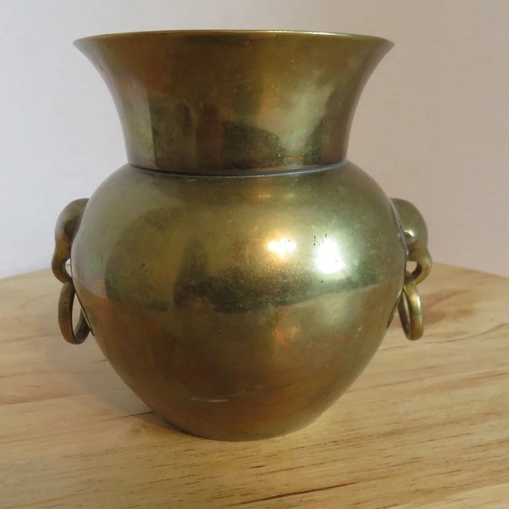 Vintage Solid Brass Vase Planter Elephant Head Ring Handles Aged Patina‎ 4.75in